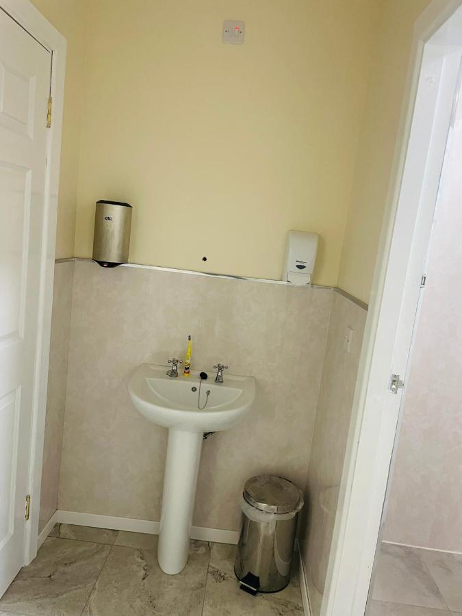 Greenway & Copper Coast Hostel Bunmahon Bagian luar foto